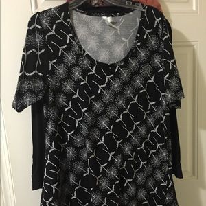 Lularoe Perfect T